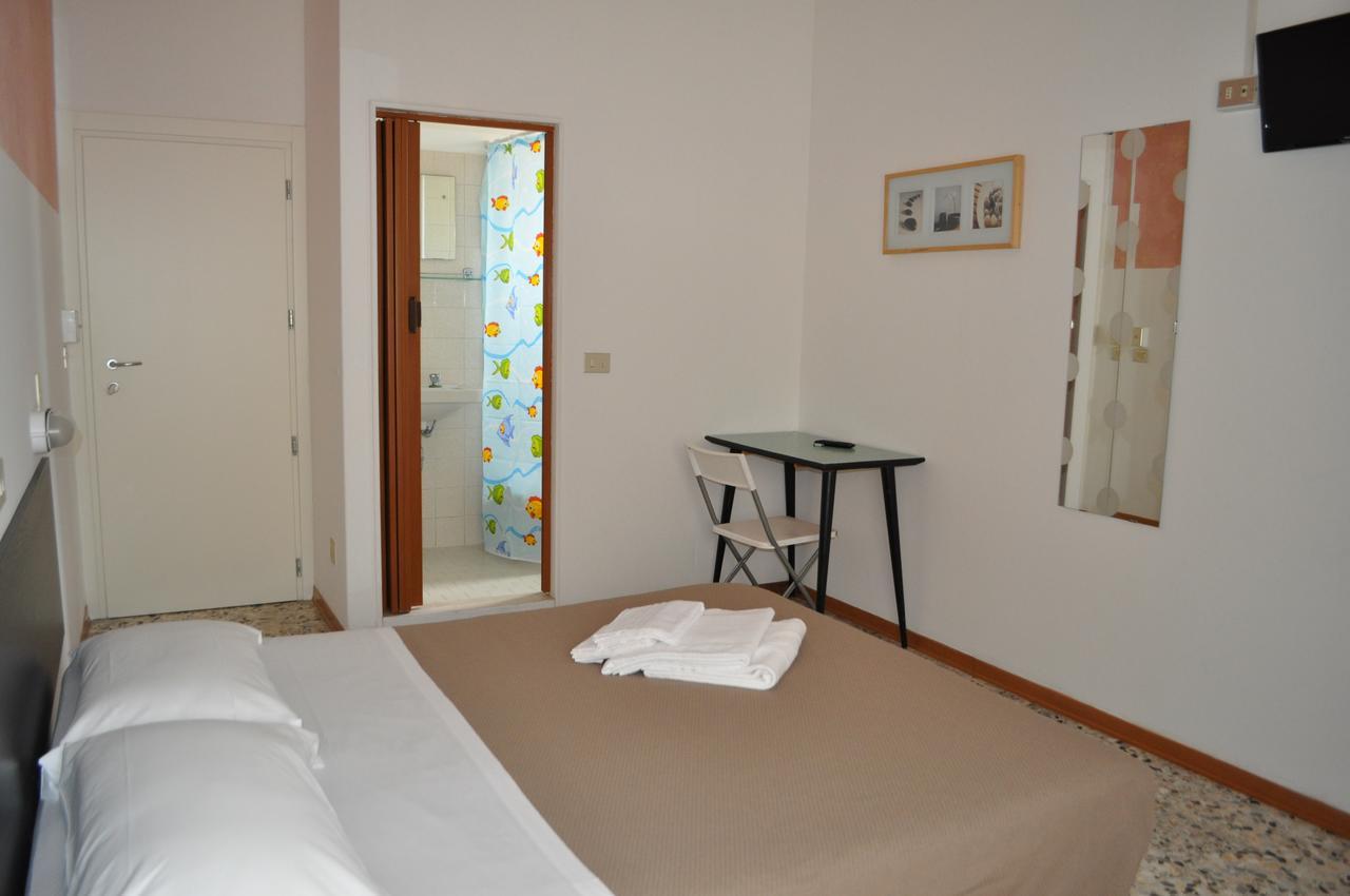 Hotel Urano Cattolica Dış mekan fotoğraf