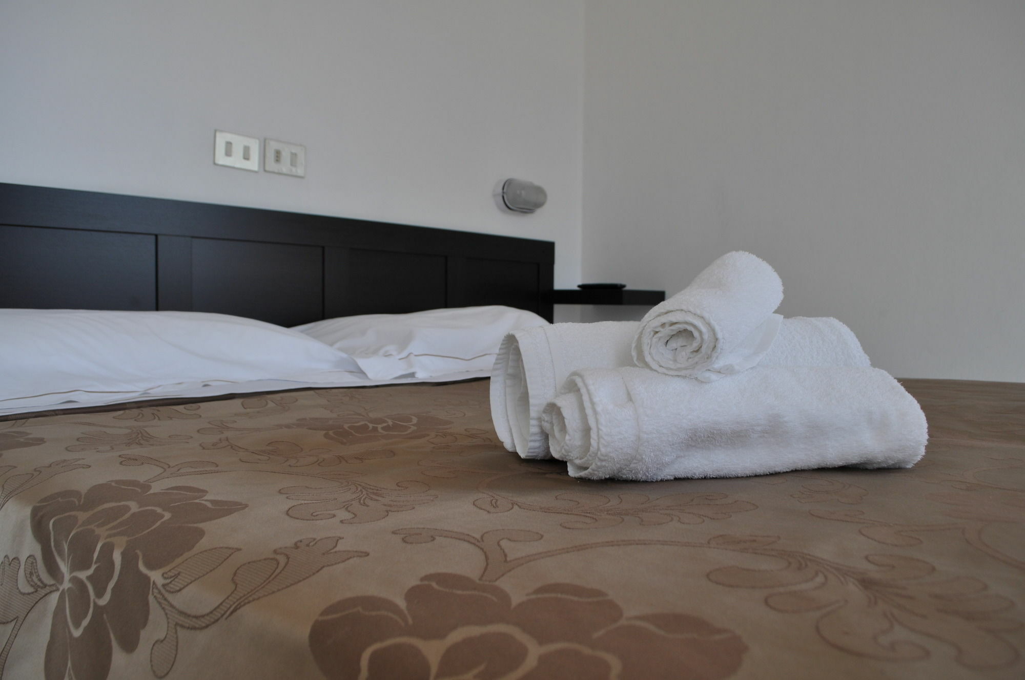 Hotel Urano Cattolica Dış mekan fotoğraf